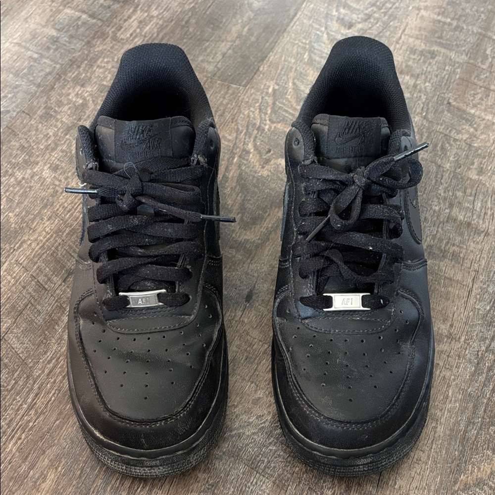 Nike Men's Black Air Force 1 Sneakers